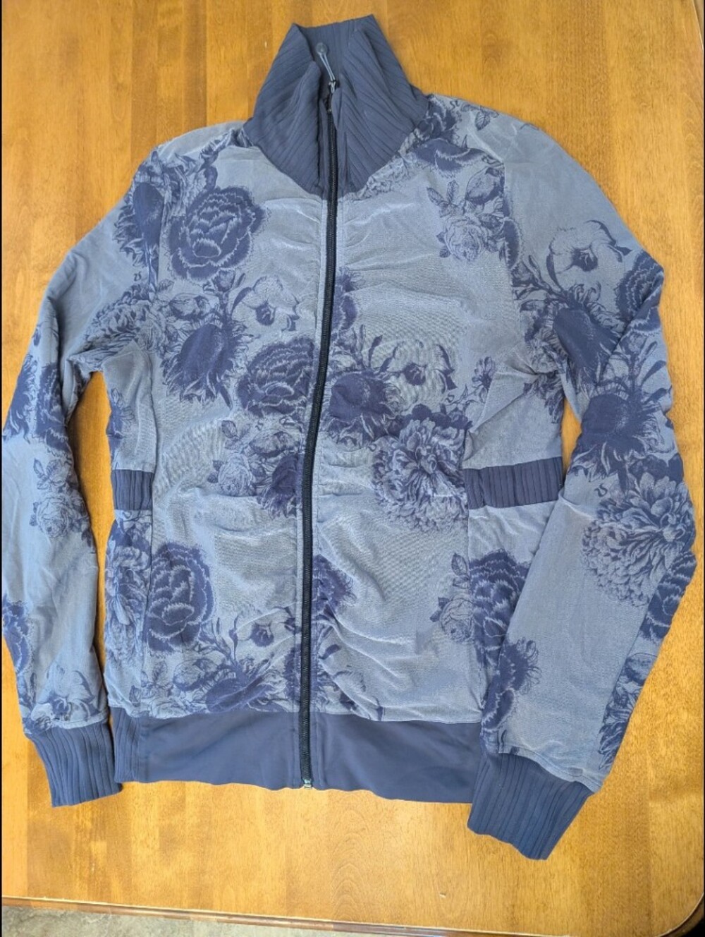 Vintage reversible Lululemon zip Jacket